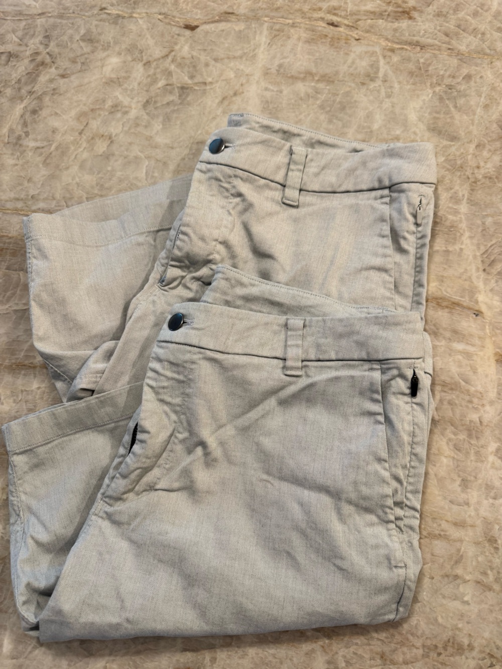 lululemon athletica Men's Light Gray Flat Front Shorts